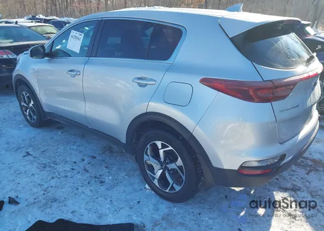 2020 Kia Sportage Lx z USA, uszkodzony, nr VIN KNDPMCAC4L7705134